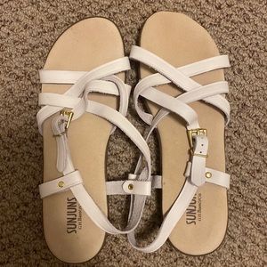 Sunjuns G.H. Bass & Co White Sandals 9